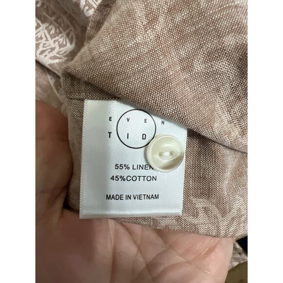 Even Tide mens size medium linen blend button down shirt with pineapples - Picture 3 of 3